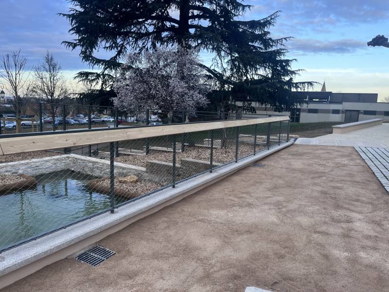 Fabrication et pose de mains courantes et garde-corps sur mesure à Limas (près de Villefranche-sur-Saône et Lyon