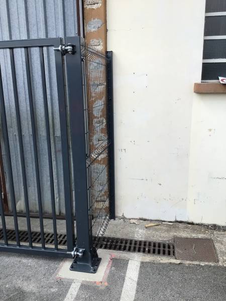 Portail double vantails Meyzieu à côté de Lyon