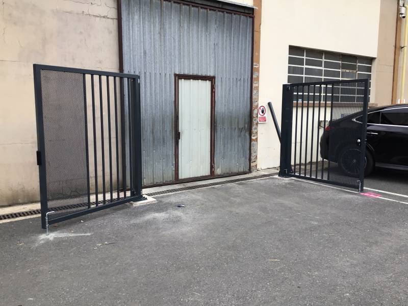 Portail double battants pour protection de site