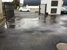 AM-BTP -  Entreprise spécialisée dans la pose de portail battant automatique avec barreaudage pour copropriétés sécurisées près de Mâcon en Saône-et-Loire