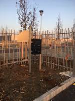 AM-BTP -  Conception de portails pivotants en acier avec lecteur de badge pour accès aux magasins et entrepôts près de Tarare 69170